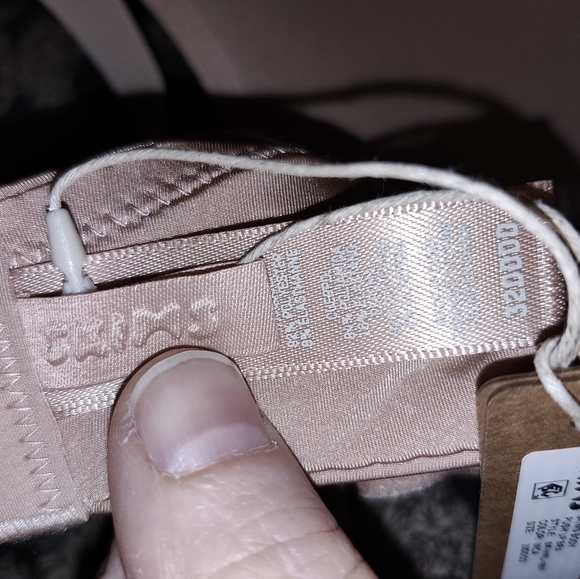 NWT Skims Wireless Form Push-up Plunge Bra - 32G (DDDD) Mica FITS LIKE 32DD/DDD - Picture 3 of 4